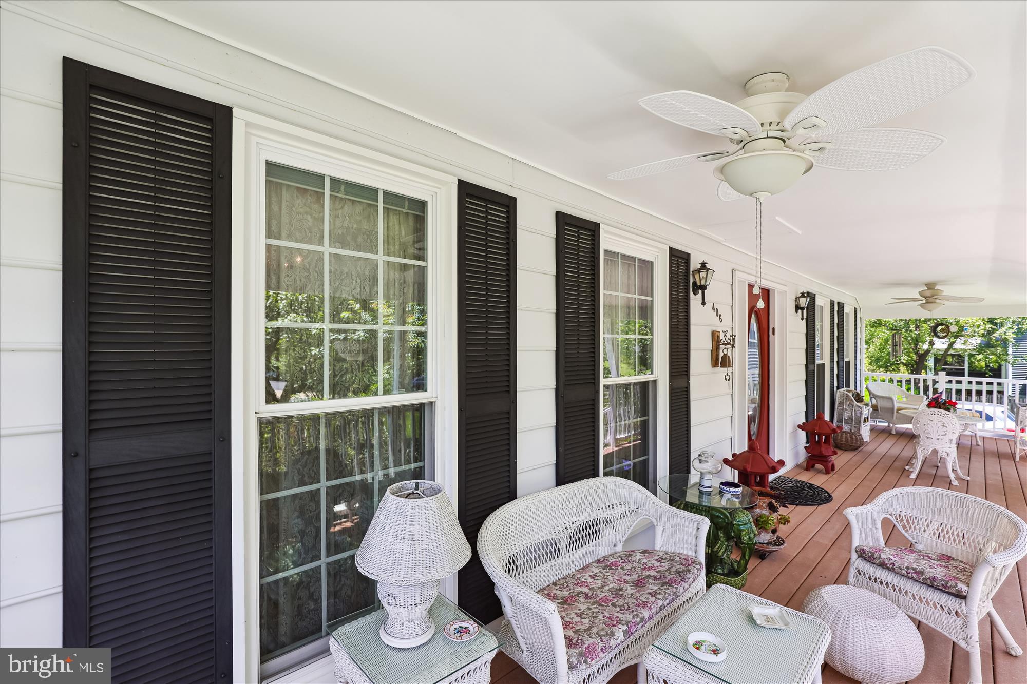 406 Talahi Road Southeast Vienna, VA 22180 - Photo 3 of 65 Porch