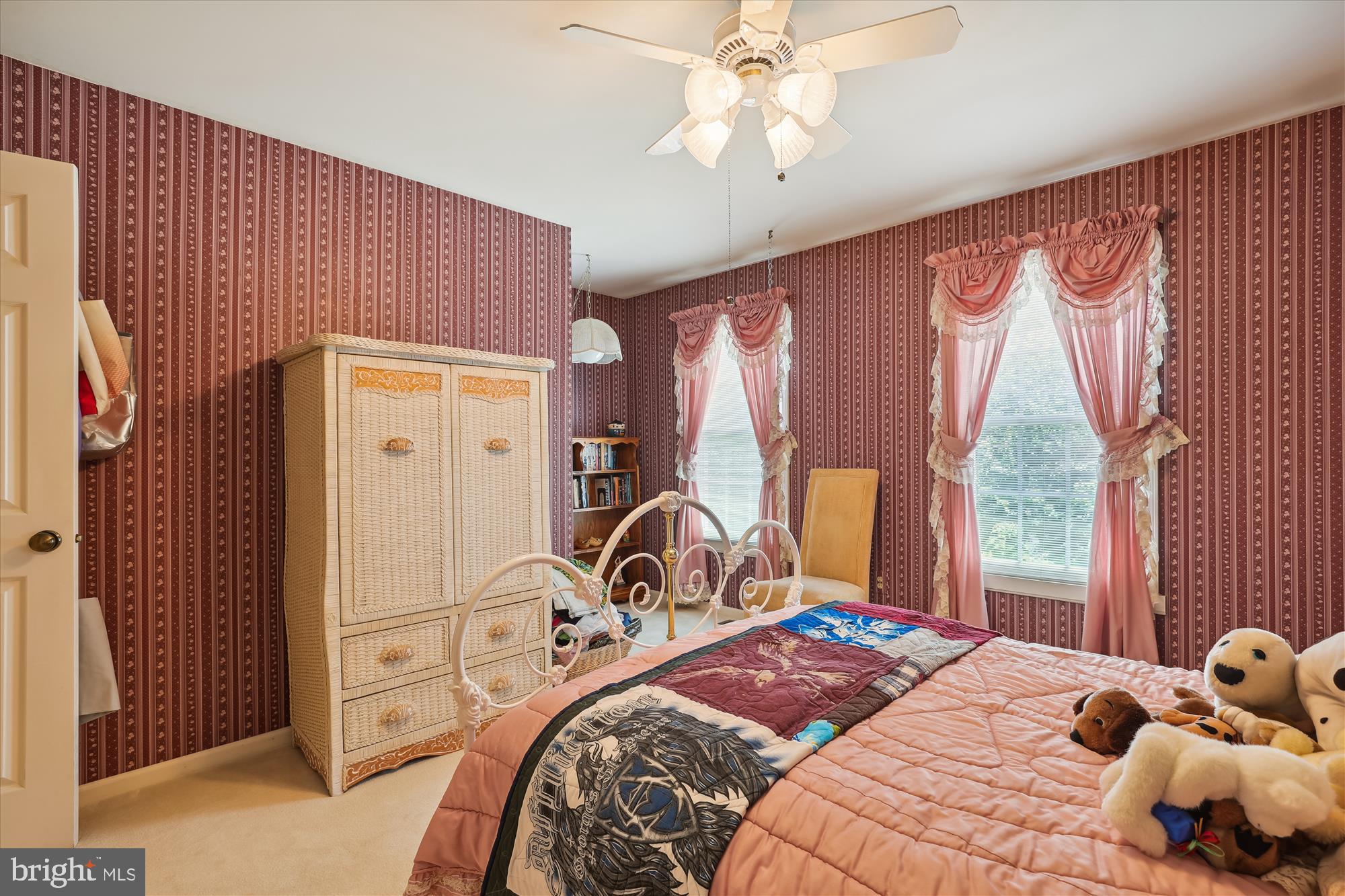 406 Talahi Road Southeast Vienna, VA 22180 - Photo 33 of 65 Bedroom 2