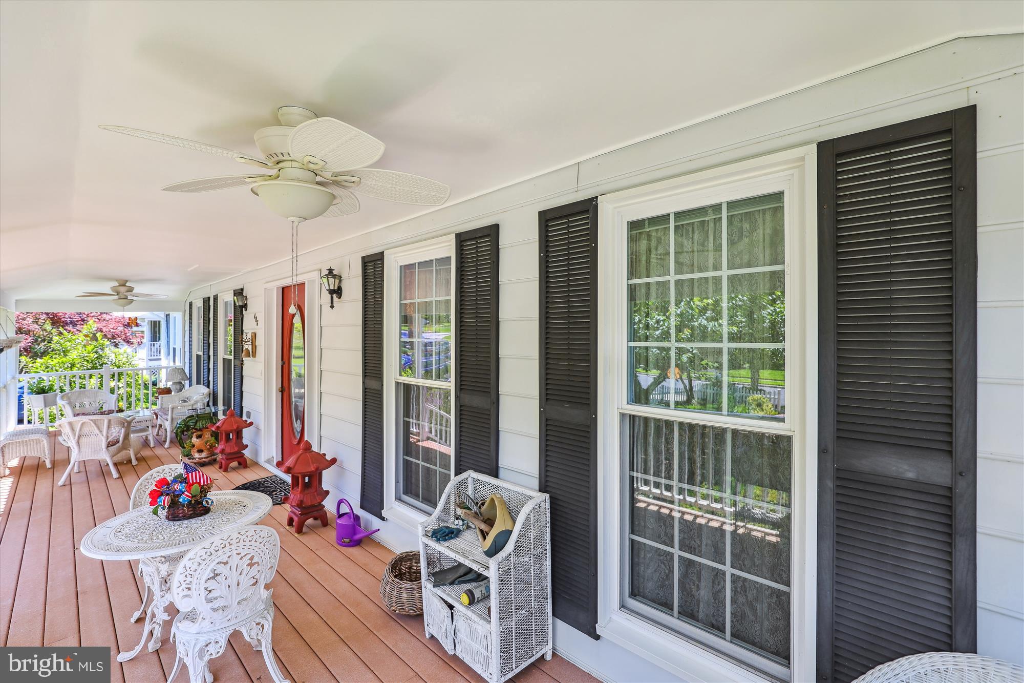 406 Talahi Road Southeast Vienna, VA 22180 - Photo 5 of 65 Porch