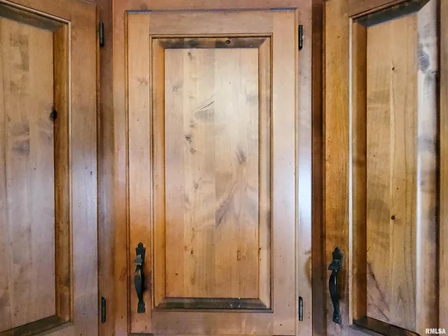 $45,000 | 595 West Street, Louisville, IL 62858