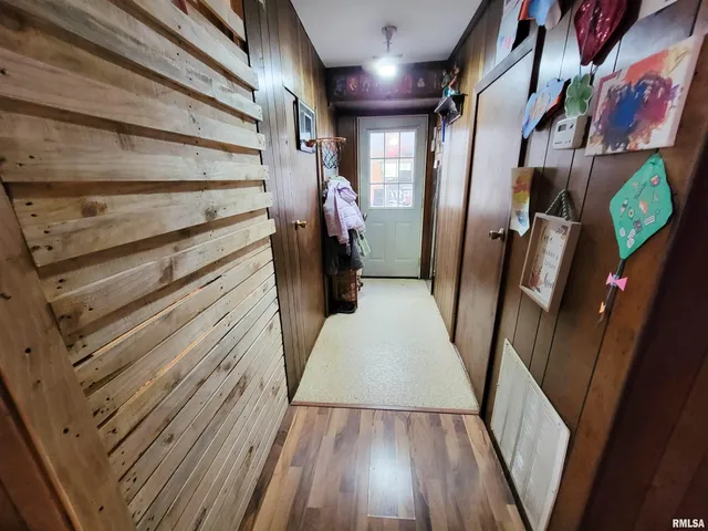 $45,000 | 595 West Street, Louisville, IL 62858