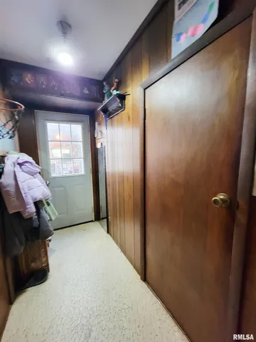 $45,000 | 595 West Street, Louisville, IL 62858