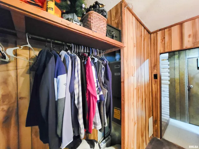 $45,000 | 595 West Street, Louisville, IL 62858