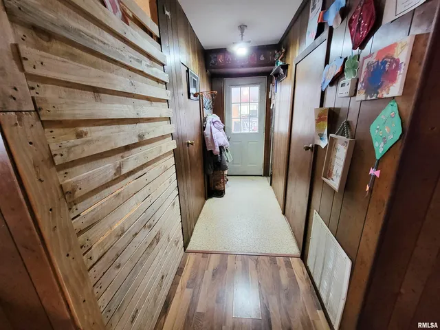 $45,000 | 595 West Street, Louisville, IL 62858