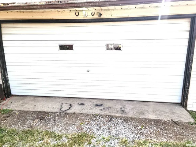 $45,000 | 595 West Street, Louisville, IL 62858