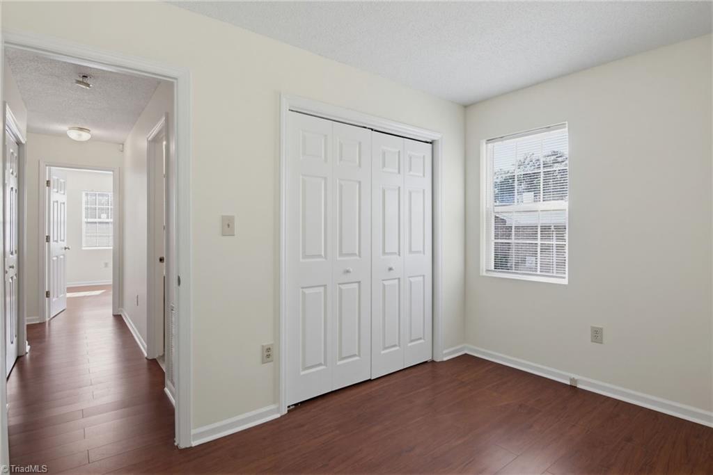 1528 Ambridge Court High Point, NC 27265 - Photo 18 of 28