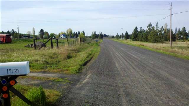 17127 South Cardinal Road Cheney, WA 99004 - Photo 5 of 7