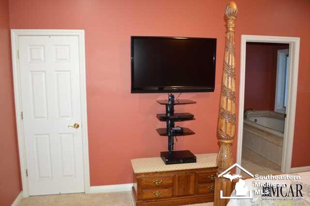 11681 Stewart Road Dundee, MI 48131 - Photo 31 of 44 21404271-30.JPG