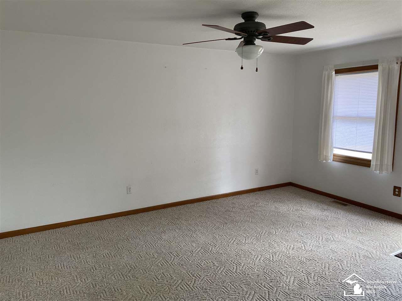 7235 Douglas Road Lambertville, MI 48144 - Photo 17 of 22