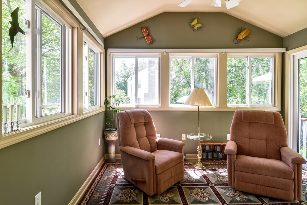 11 Woodmere Road Framingham, MA 01701 - Photo 12 of 40 Gallery Image 12