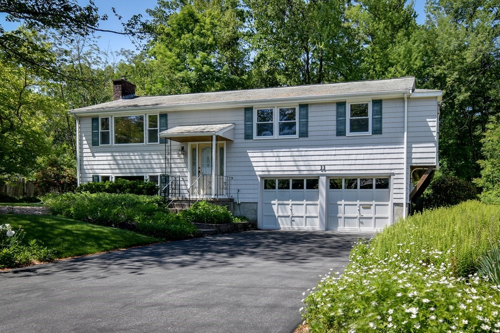 11 Woodmere Road Framingham, MA 01701 - Photo 2 of 40 Gallery Image 2