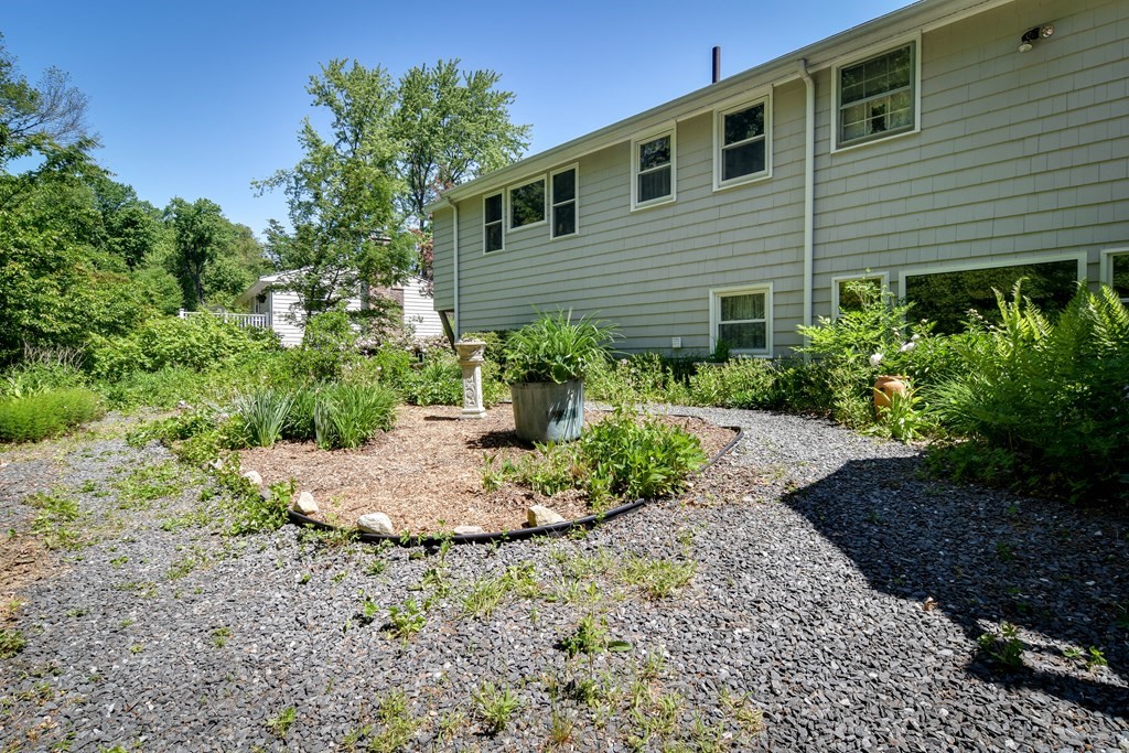 11 Woodmere Road Framingham, MA 01701 - Photo 31 of 40 Gallery Image 31