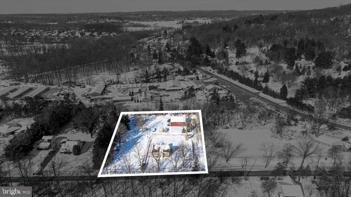 4526 Lower Mountain Road New Hope, PA 18938 - Photo 7 of 40