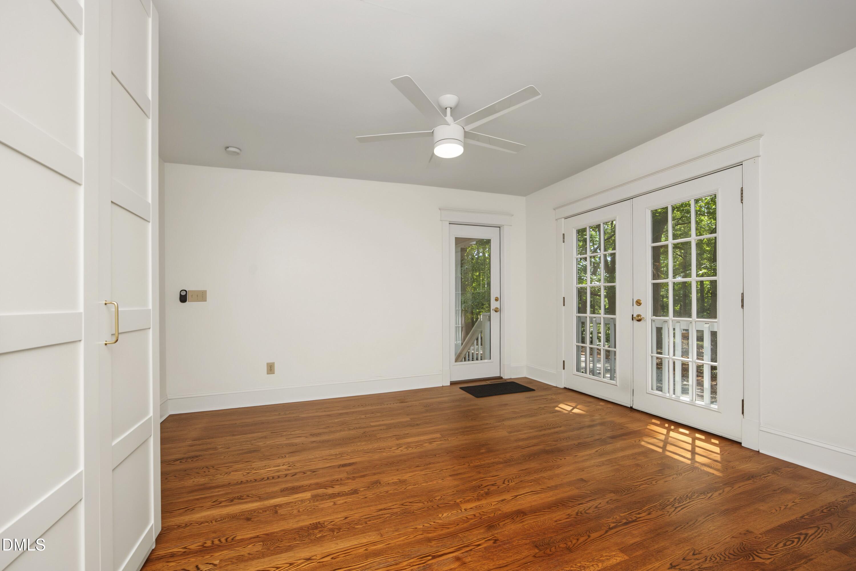 805 Brent Road Raleigh, NC 27606 - Photo 16 of 41 21PrimaryBedroom