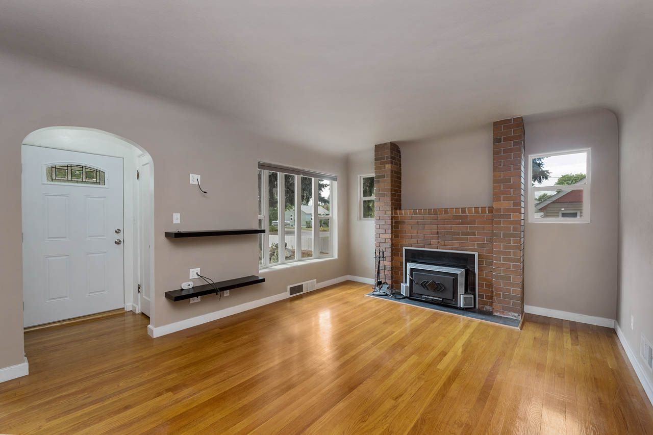 607 North Herald Road Spokane Valley, WA 99206 - Photo 4 of 32 Gallery Image 4