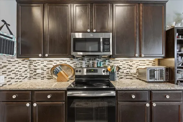 $371,200 | 10205 Mickler Lane, Waco, TX 76708
