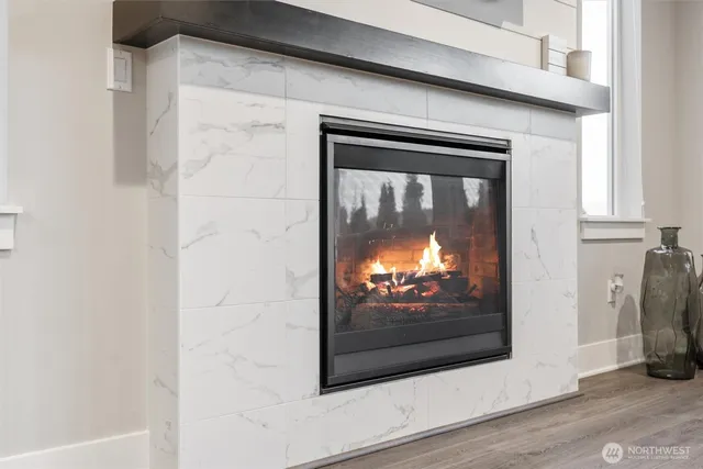 $1,100,000 | 26924 237th Place Southeast, Maple Valley, WA 98038