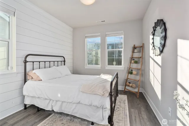 $1,100,000 | 26924 237th Place Southeast, Maple Valley, WA 98038