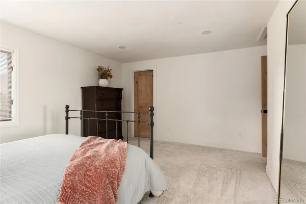 a utility room with sink dryer and washer