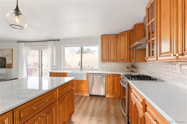 a view of a living room and bathroom