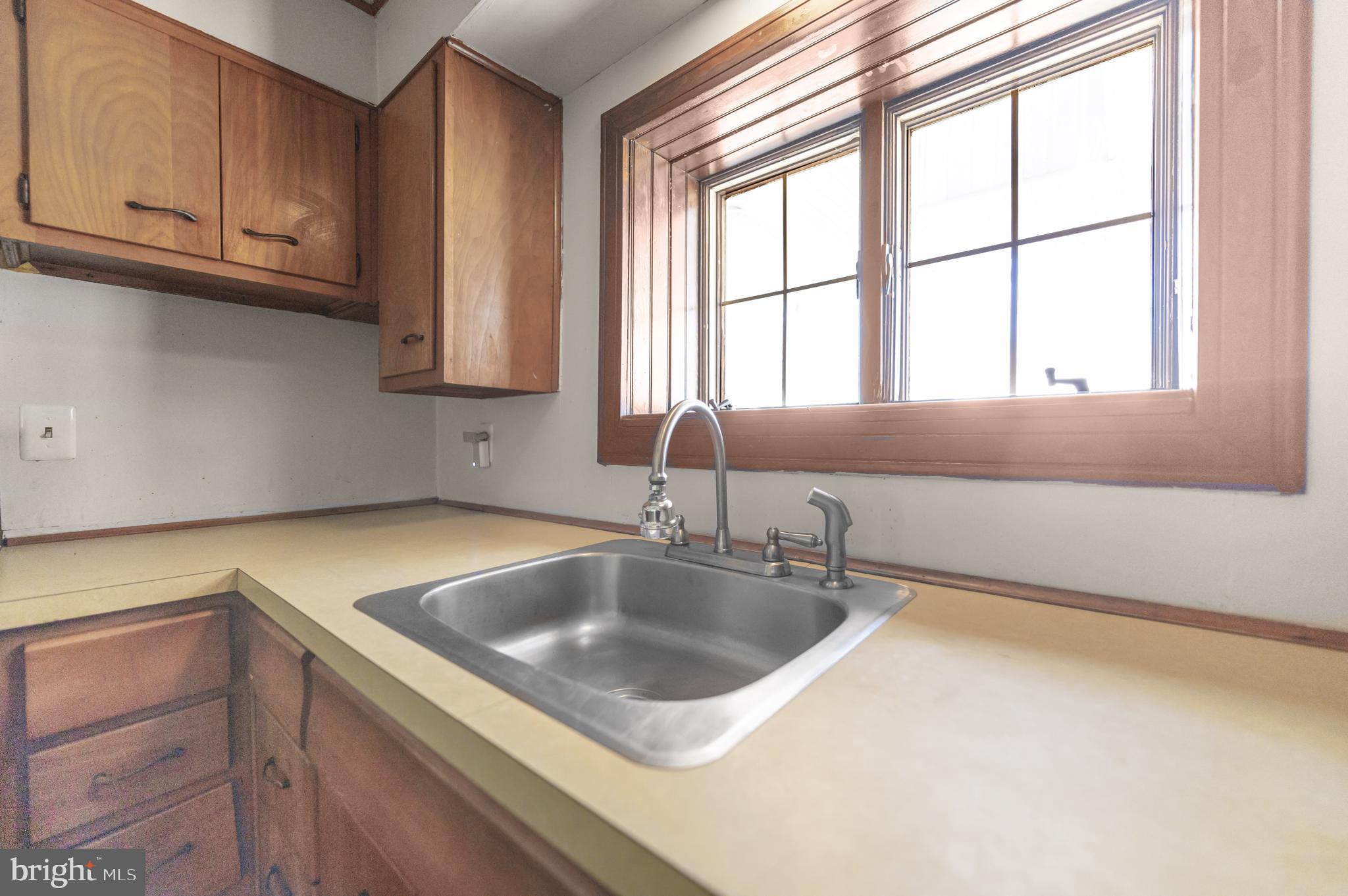 302 Garth Road Oreland, PA 19075 - Photo 11 of 35 Gallery Image 11