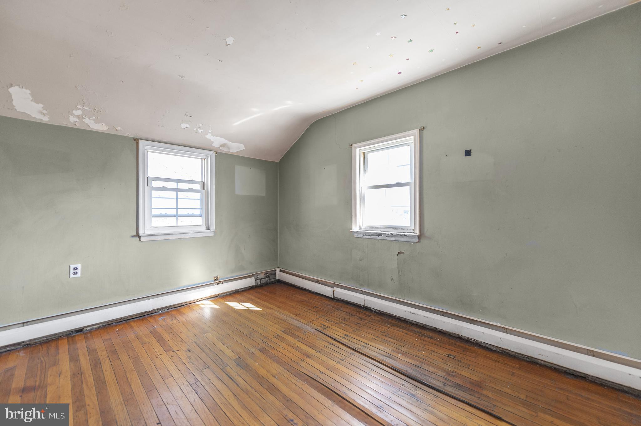 302 Garth Road Oreland, PA 19075 - Photo 23 of 35 Gallery Image 23