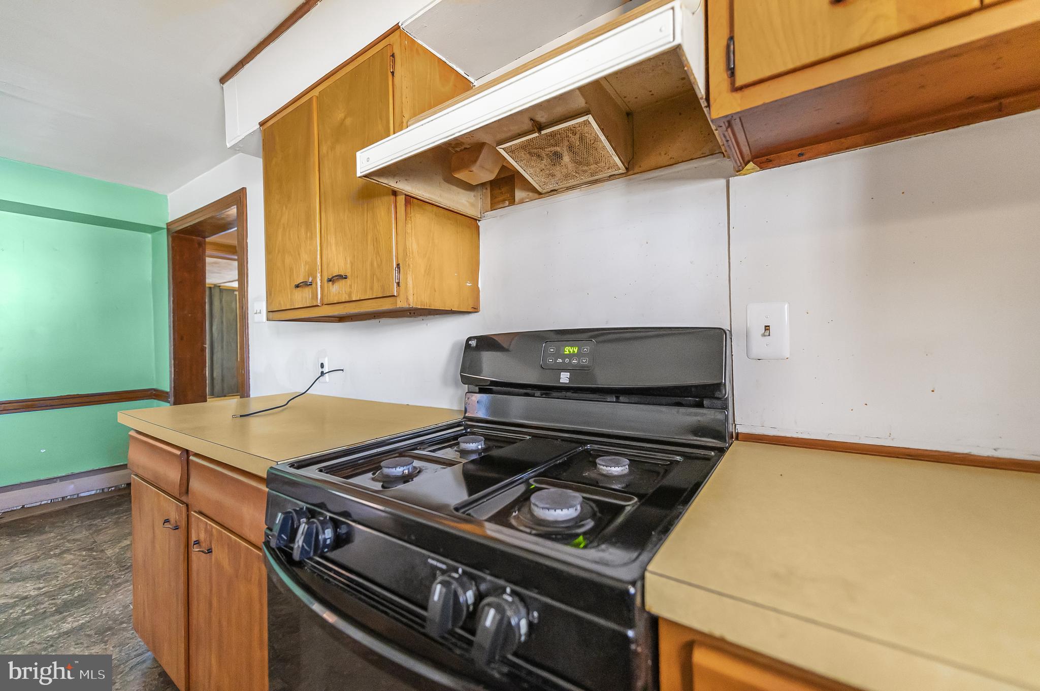 302 Garth Road Oreland, PA 19075 - Photo 10 of 35 Gallery Image 10
