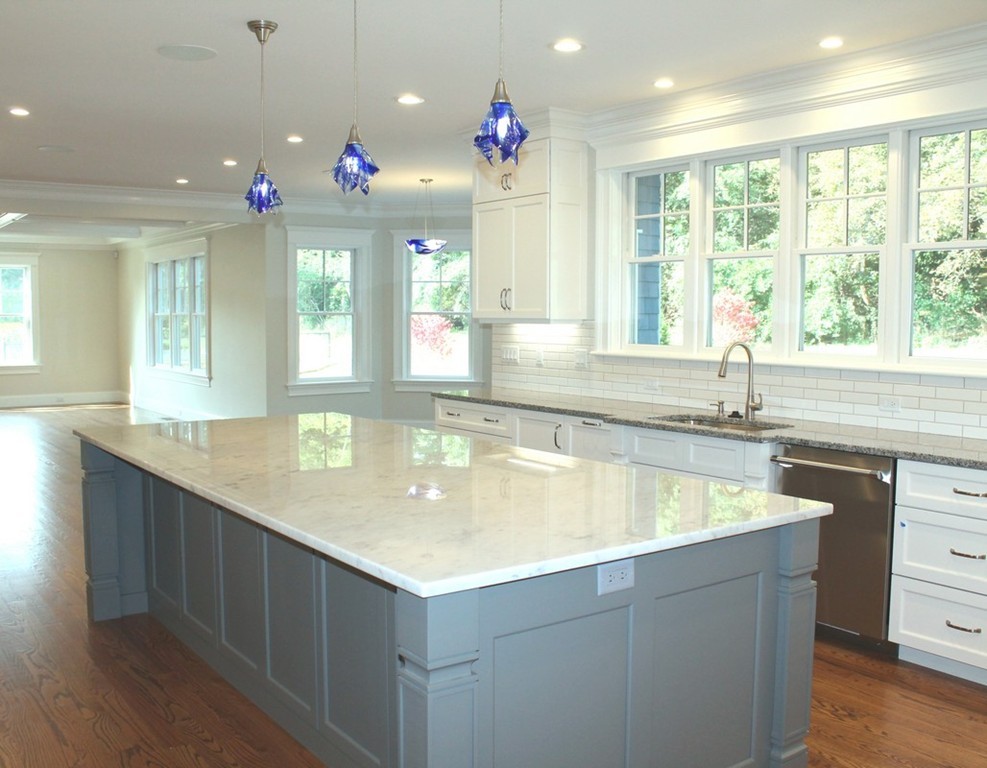 8 Burnham Road Lexington, MA 02420 - Photo 4 of 22