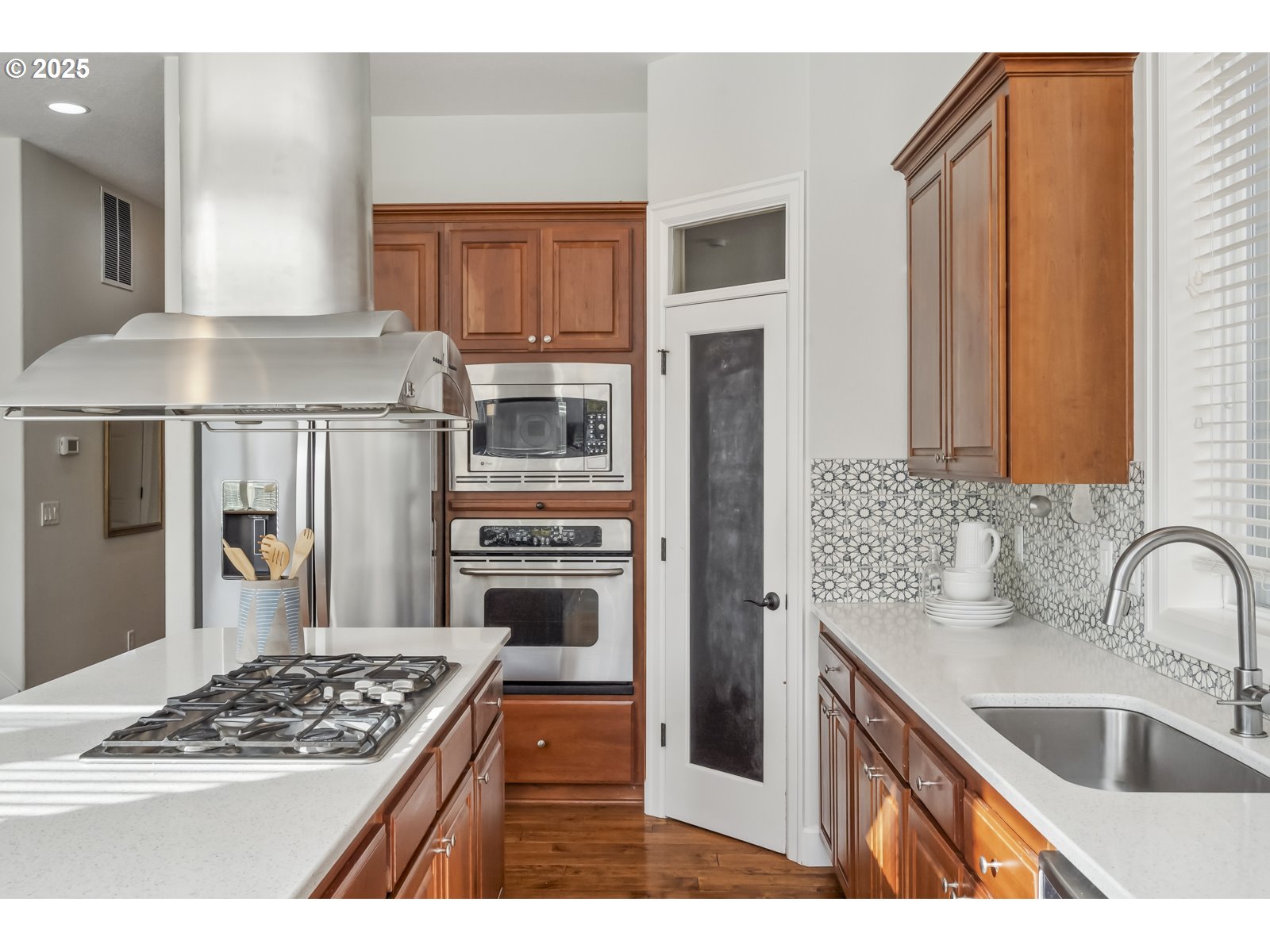 10950 Northwest Ridge Road Portland, OR 97229 - Photo 15 of 45 Gallery Image 15