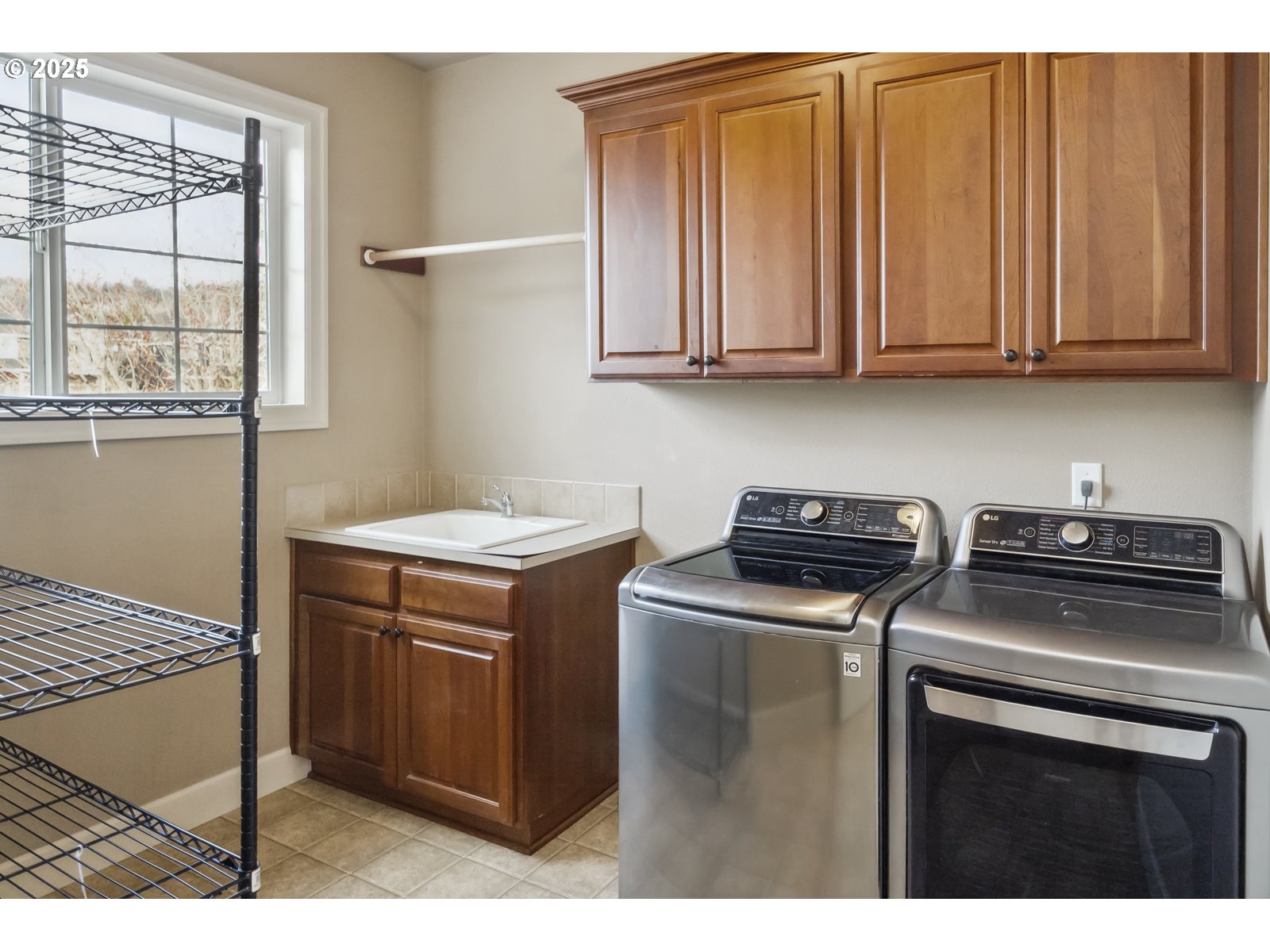 10950 Northwest Ridge Road Portland, OR 97229 - Photo 31 of 45 Gallery Image 31