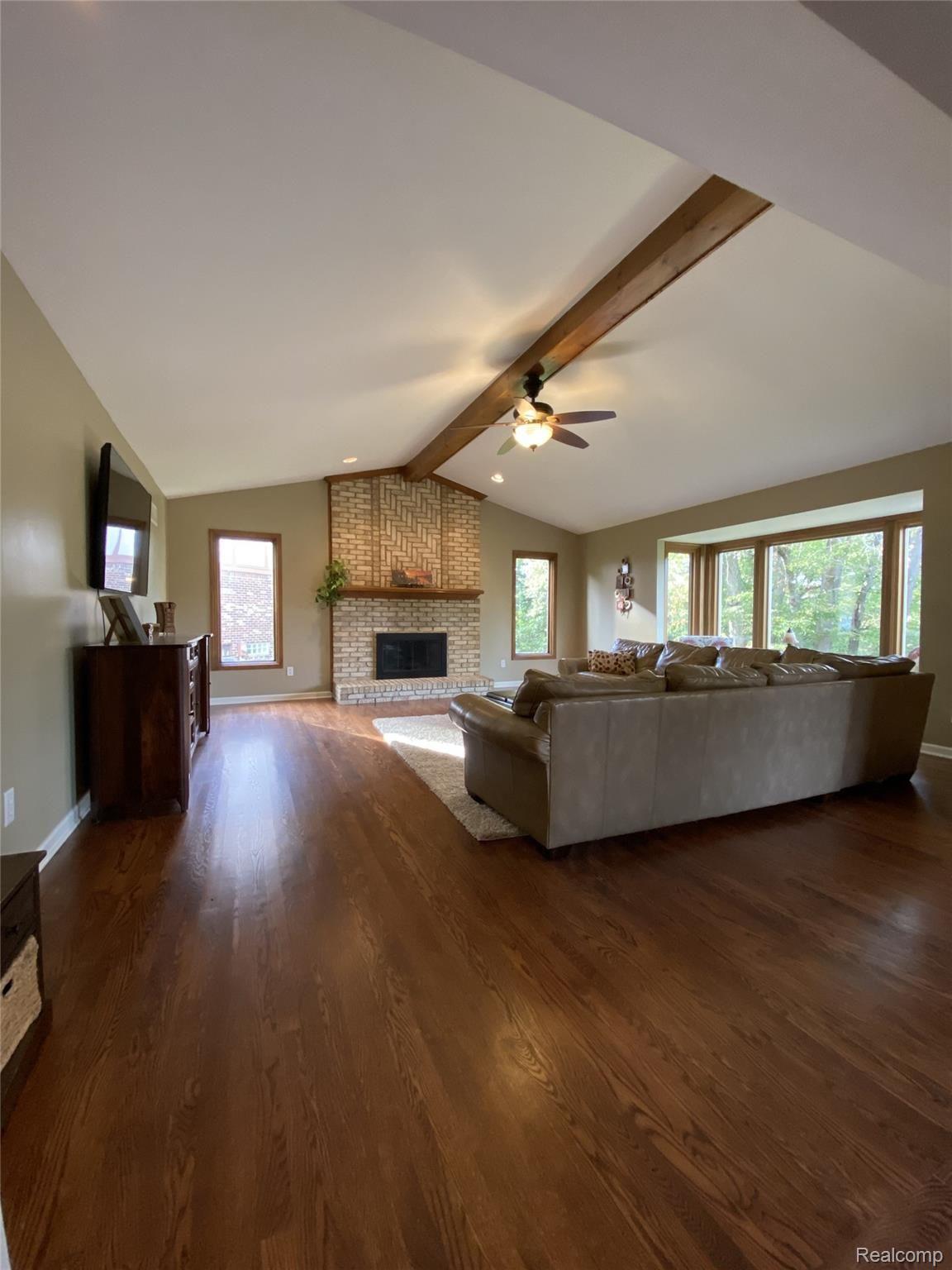 2462 Evergreen Court Rochester, MI 48309 - Photo 12 of 28 12.jpg
