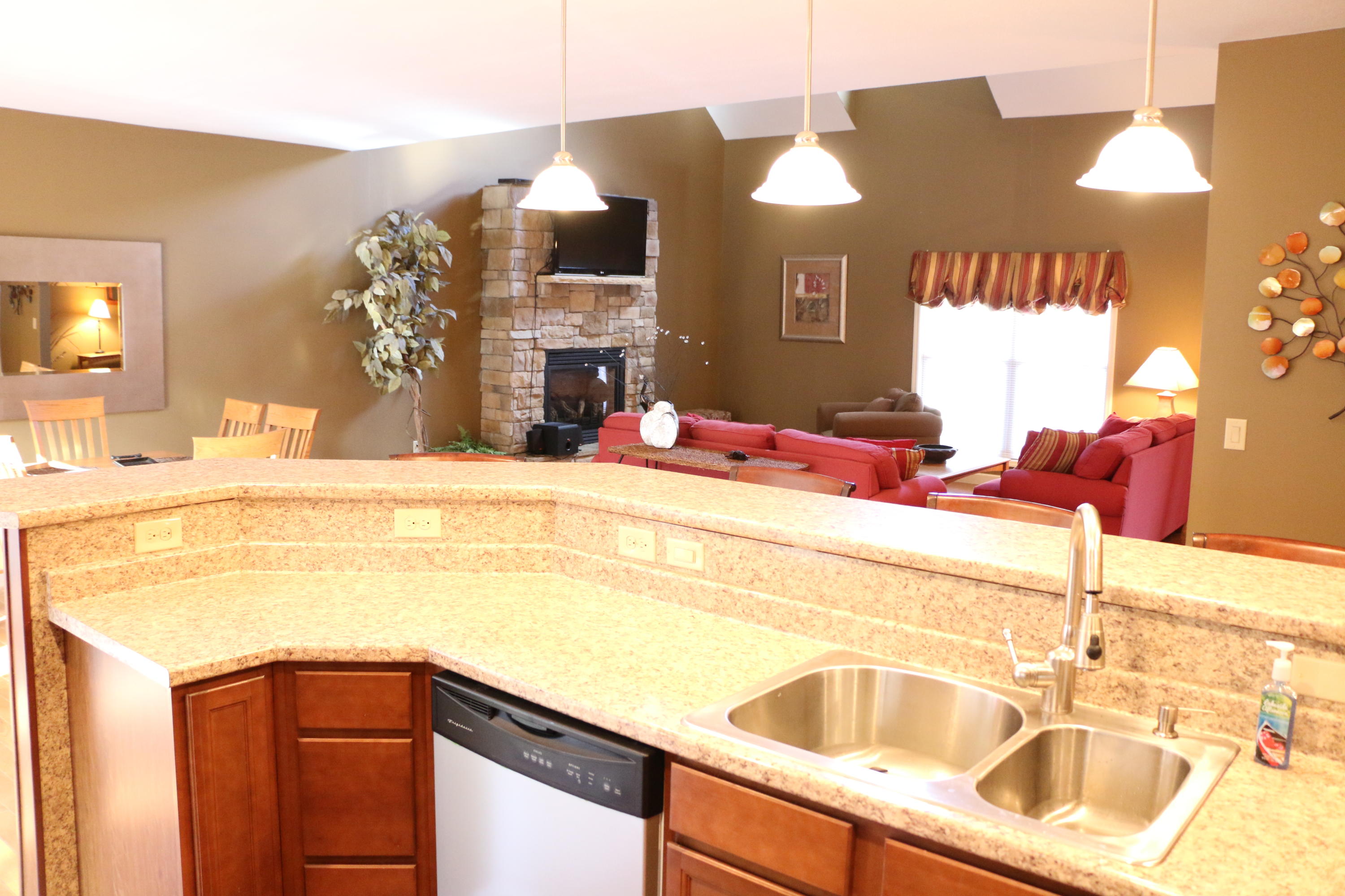 590 East Norris Point Road La Follette, TN 37766 - Photo 8 of 34 8