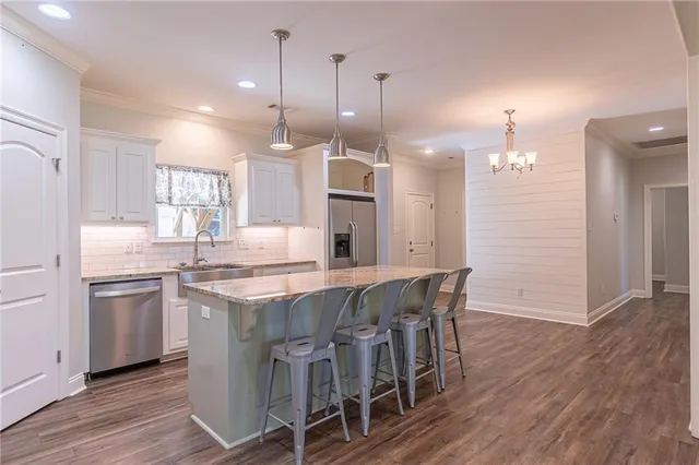 $327,500 | 648 Barron Chapel Road, Pineville, LA 71360