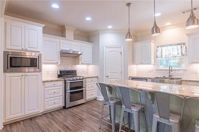 $327,500 | 648 Barron Chapel Road, Pineville, LA 71360