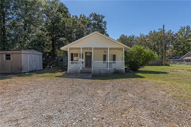 $327,500 | 648 Barron Chapel Road, Pineville, LA 71360