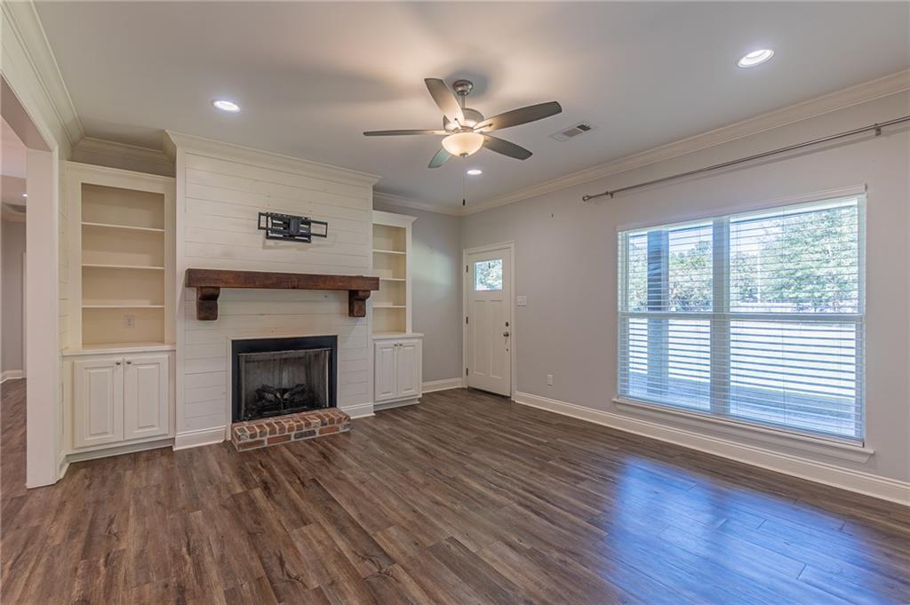 648 Barron Chapel Road Pineville, LA 71360 - Photo 6 of 37