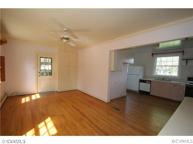 9814 River Road Henrico, VA 23238 - Photo 6 of 12 Den/Family/Great Room