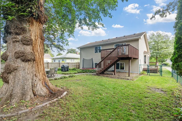 $385,000 | 4123 Yates Avenue North, Robbinsdale, MN 55422