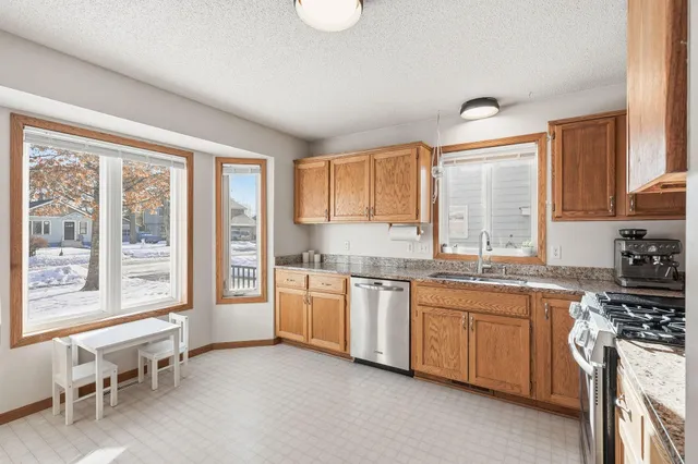 $385,000 | 4123 Yates Avenue North, Robbinsdale, MN 55422