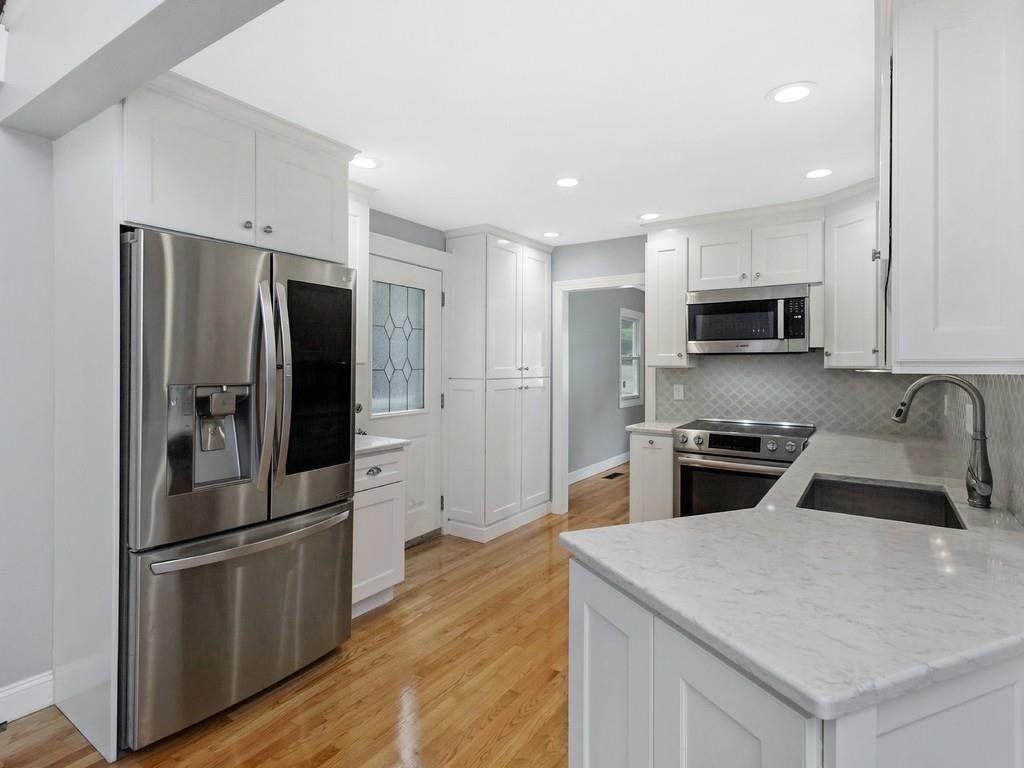 52 Chubb Road Framingham, MA 01701 - Photo 5 of 18 Gallery Image 5