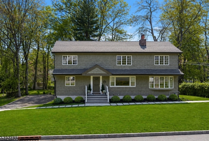 6 Exeter Street Morris Plains, NJ 07950 - Photo 1 of 50