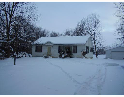 54737 Quince Road South Bend, IN 46628 - Photo 1 of 12