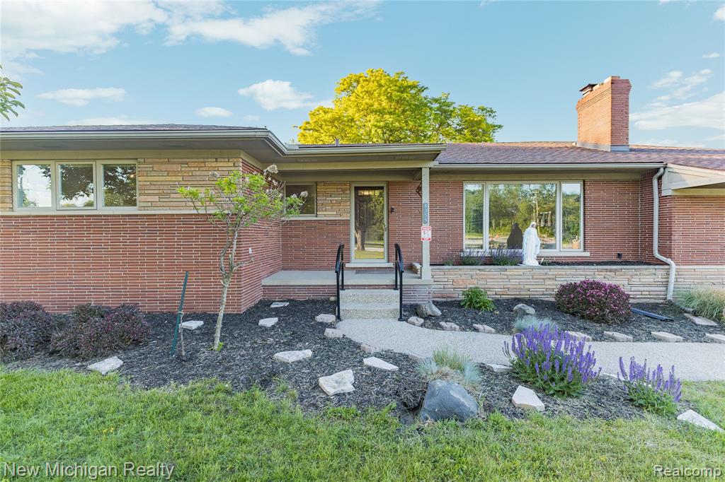 8359 Chicago Road Warren, MI 48093 - Photo 4 of 74