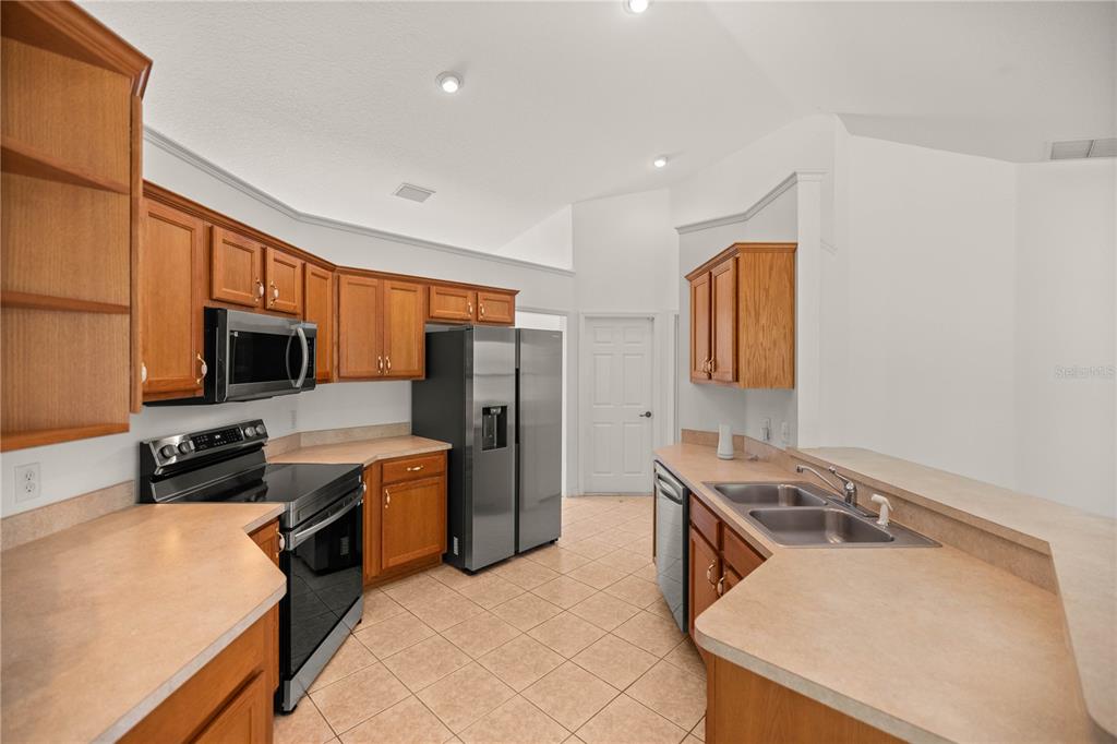 16026 Southwest 49th Ct Road Ocala, FL 34473 - Photo 10 of 48 Gallery Image 10