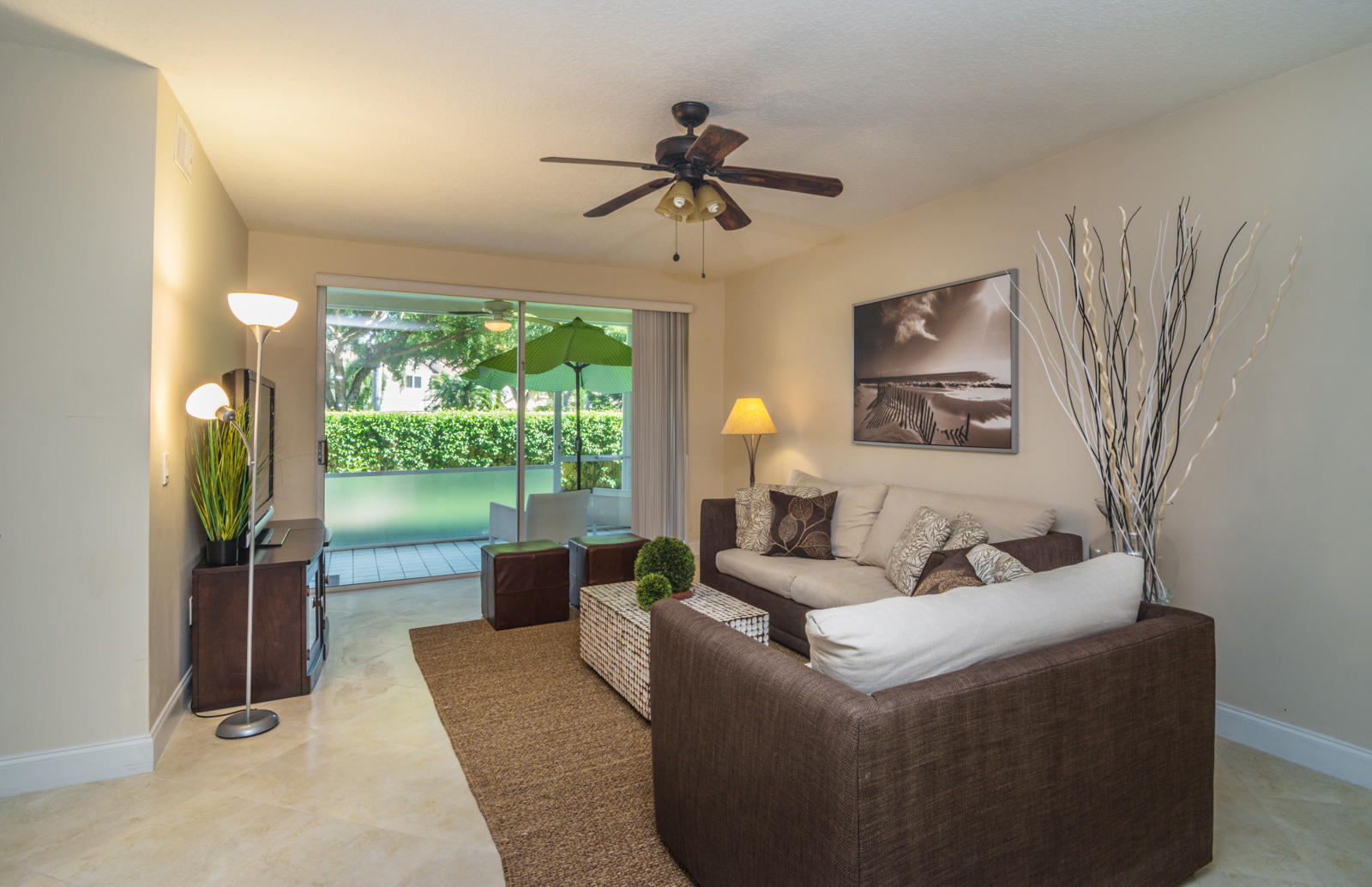 17060 Emile Street, Unit 4 Boca Raton, FL 33487 - Photo 4 of 31 5068DF4D-AA19-4F47-8BFB-9F65F5E5862D