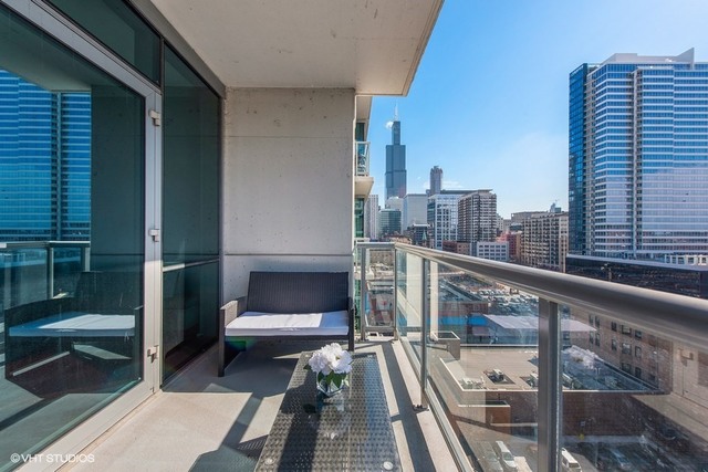 123 South Green Street, Unit 1007B Chicago, IL 60607 - Photo 11 of 15