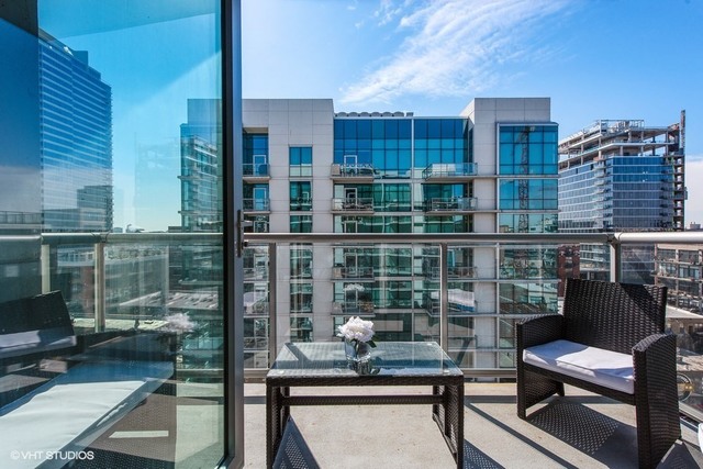123 South Green Street, Unit 1007B Chicago, IL 60607 - Photo 12 of 15