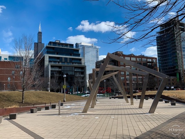 123 South Green Street, Unit 1007B Chicago, IL 60607 - Photo 14 of 15