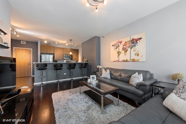 123 South Green Street, Unit 1007B Chicago, IL 60607 - Photo 4 of 15