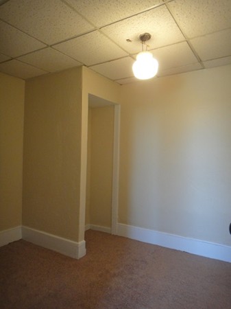 71 Park Terrace Road, Unit 2 Worcester, MA 01604 - Photo 9 of 12 Gallery Image 9